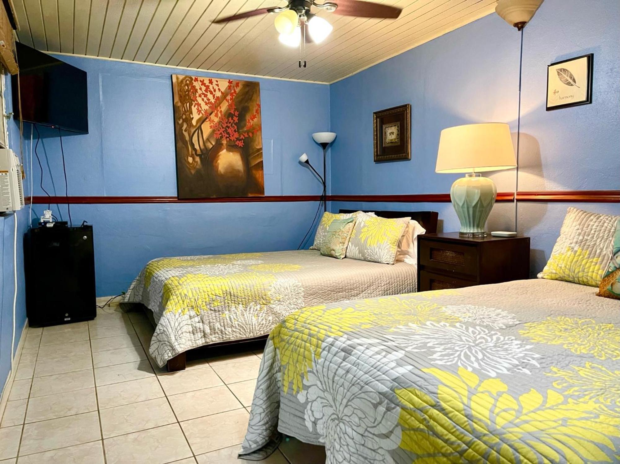 Esperanza Inn Guesthouse (Adults Only) بييكيس الغرفة الصورة