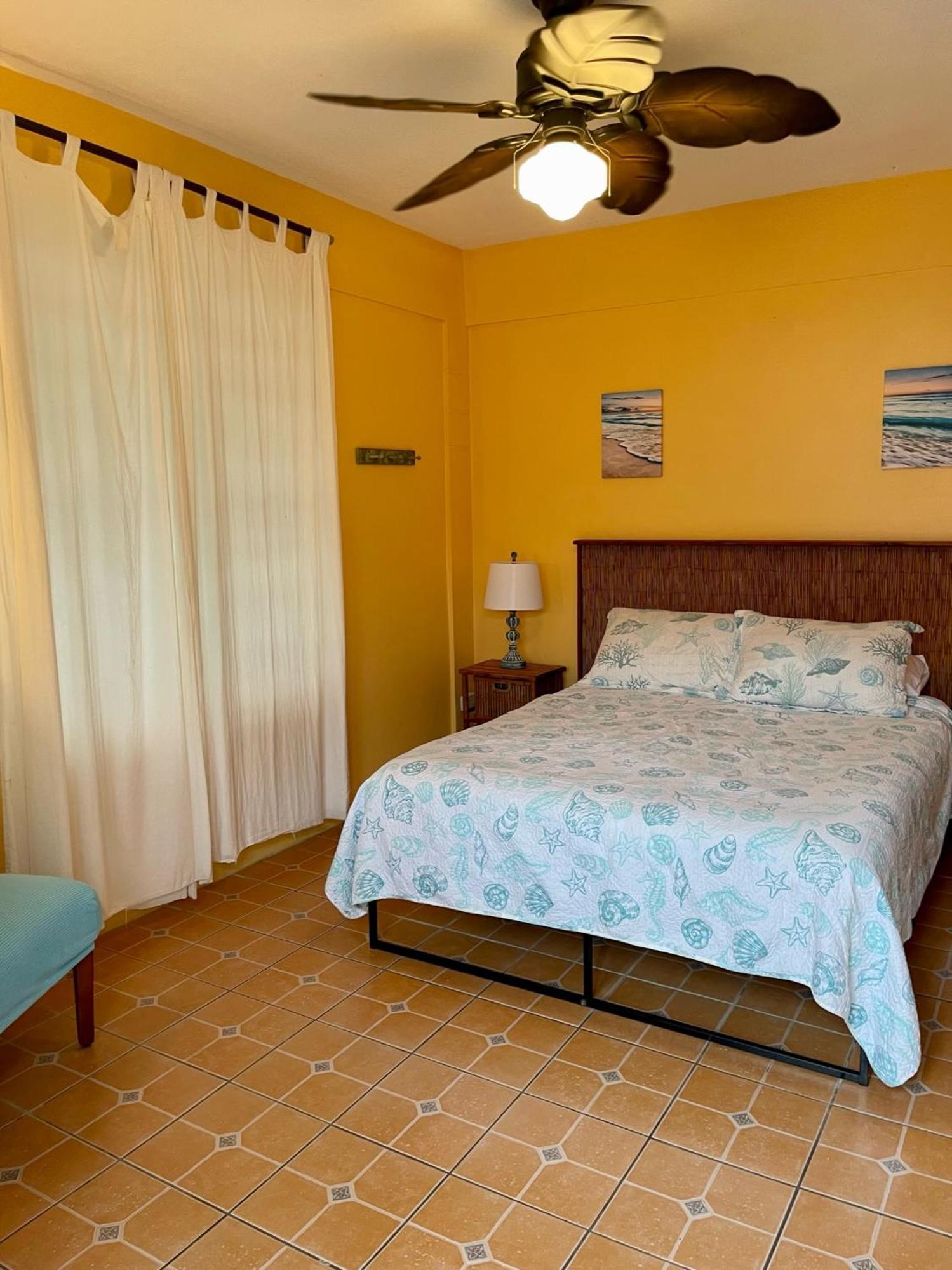 Esperanza Inn Guesthouse (Adults Only) بييكيس الغرفة الصورة