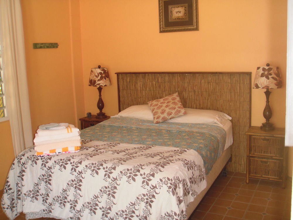 Esperanza Inn Guesthouse (Adults Only) بييكيس المظهر الخارجي الصورة